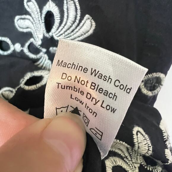 Tuckernuck Black Eyelet Lewis Dress Size S - Picture 6 of 6